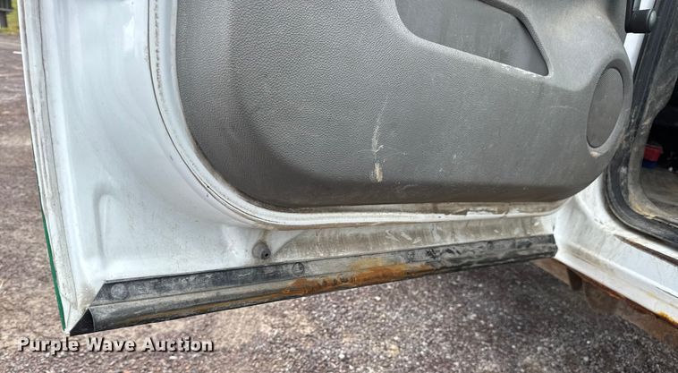 image for item EH7452 2014 Chevrolet Silverado 2500HD Crew Cab pickup truck