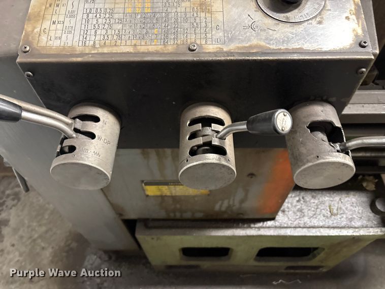 image for item EH7506 1979 Daewoo Heavy Industries LTD A20  lathe