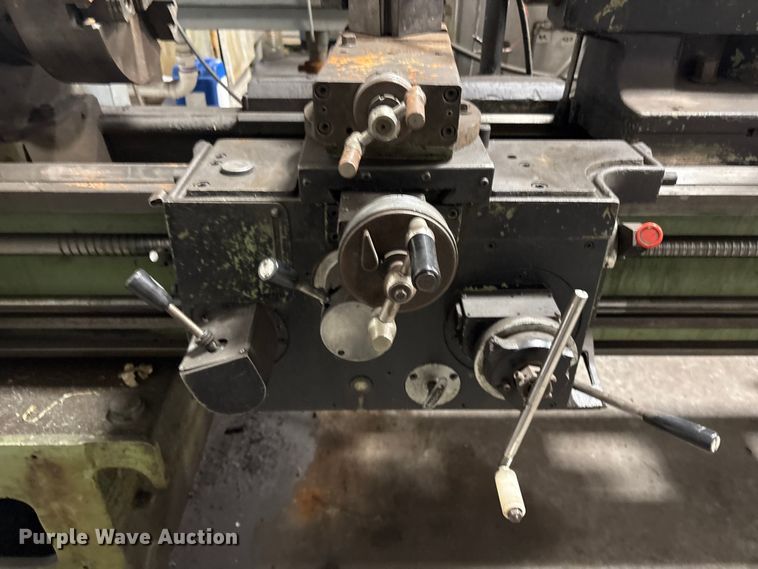 image for item EH7506 1979 Daewoo Heavy Industries LTD A20  lathe