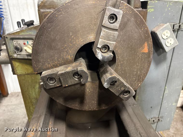 image for item EH7506 1979 Daewoo Heavy Industries LTD A20  lathe