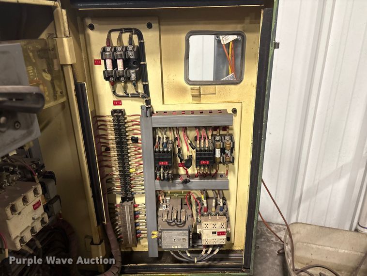 image for item EH7506 1979 Daewoo Heavy Industries LTD A20  lathe