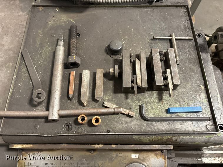 image for item EH7506 1979 Daewoo Heavy Industries LTD A20  lathe