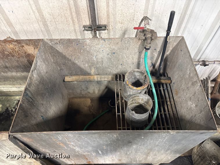 image for item EH7510 Parts washer