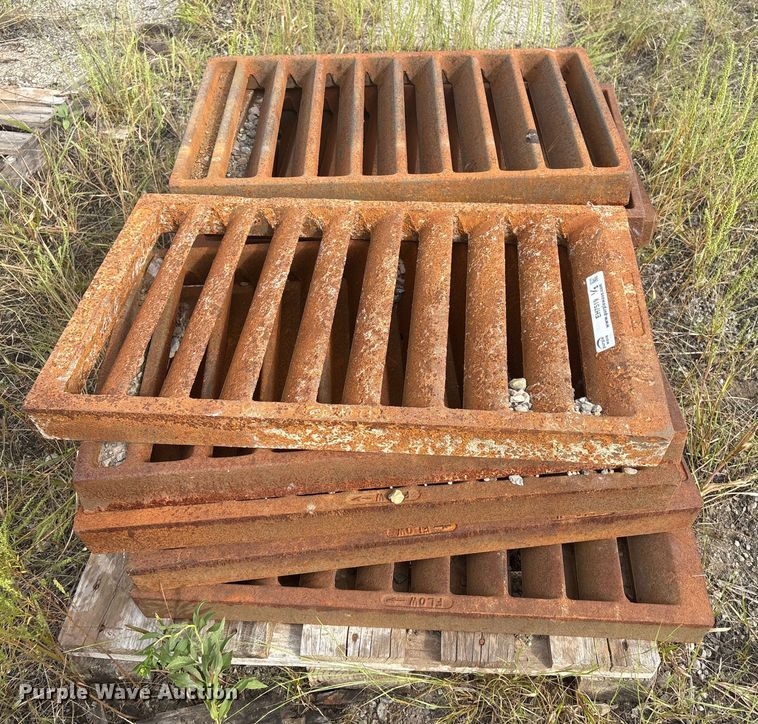 image for item EH7519 Deeter Foundry storm Grates