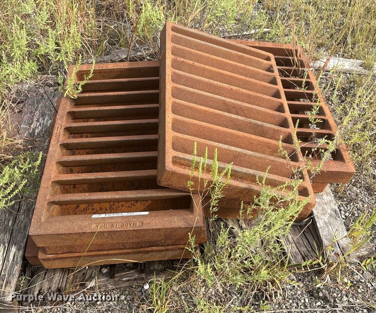 image for item EH7519 Deeter Foundry storm Grates