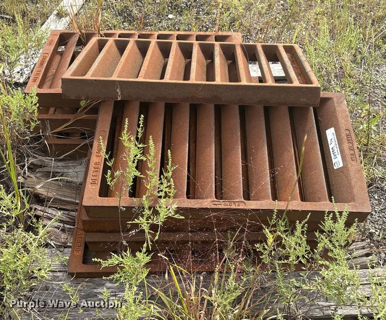 image for item EH7519 Deeter Foundry storm Grates
