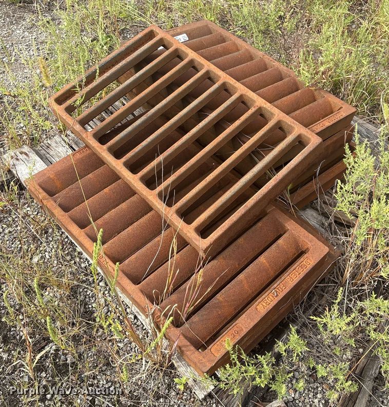image for item EH7519 Deeter Foundry storm Grates