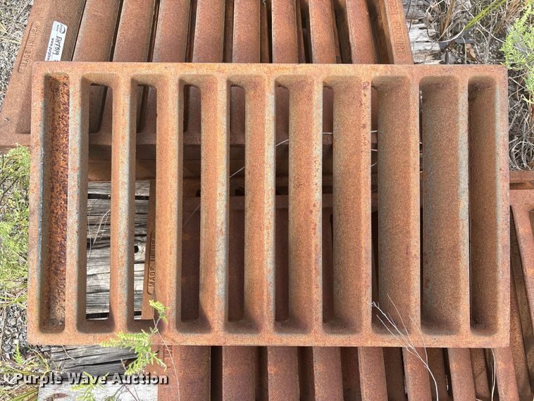 image for item EH7519 Deeter Foundry storm Grates