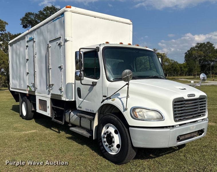 image for item EH7524 2007 Freightliner Business Class M2 refrigerated truck