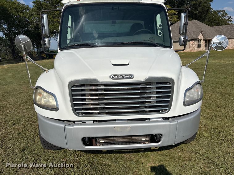 image for item EH7524 2007 Freightliner Business Class M2 refrigerated truck