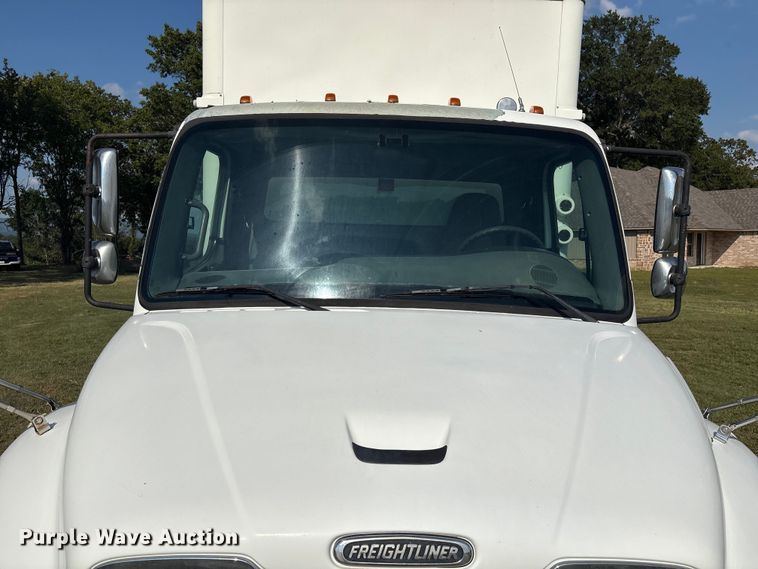 image for item EH7524 2007 Freightliner Business Class M2 refrigerated truck