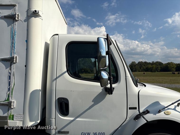 image for item EH7524 2007 Freightliner Business Class M2 refrigerated truck