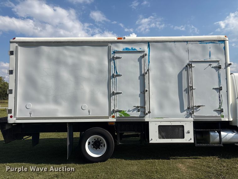 image for item EH7524 2007 Freightliner Business Class M2 refrigerated truck