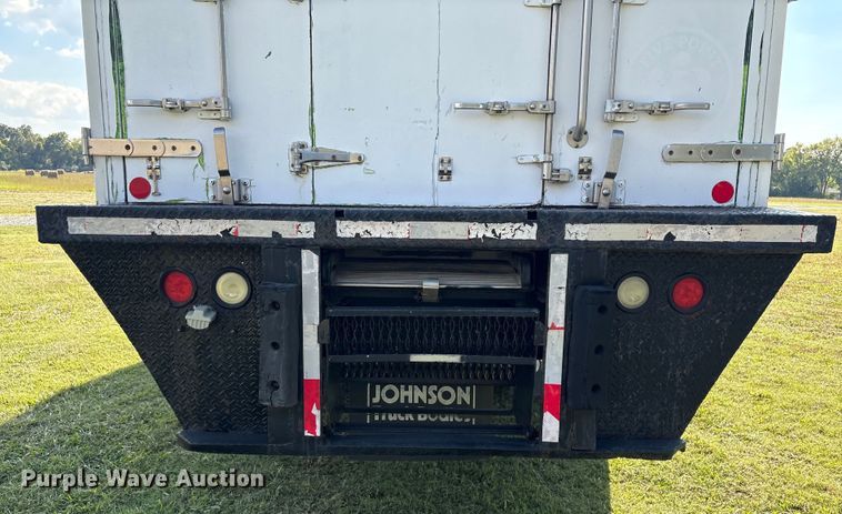 image for item EH7524 2007 Freightliner Business Class M2 refrigerated truck