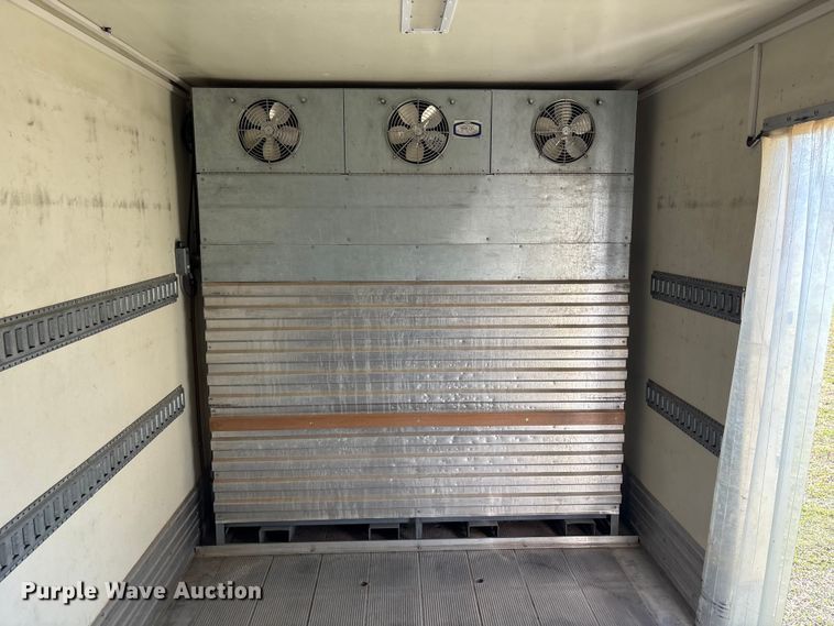 image for item EH7524 2007 Freightliner Business Class M2 refrigerated truck