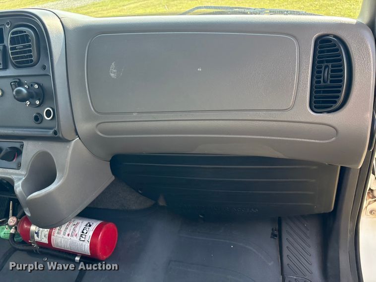 image for item EH7524 2007 Freightliner Business Class M2 refrigerated truck