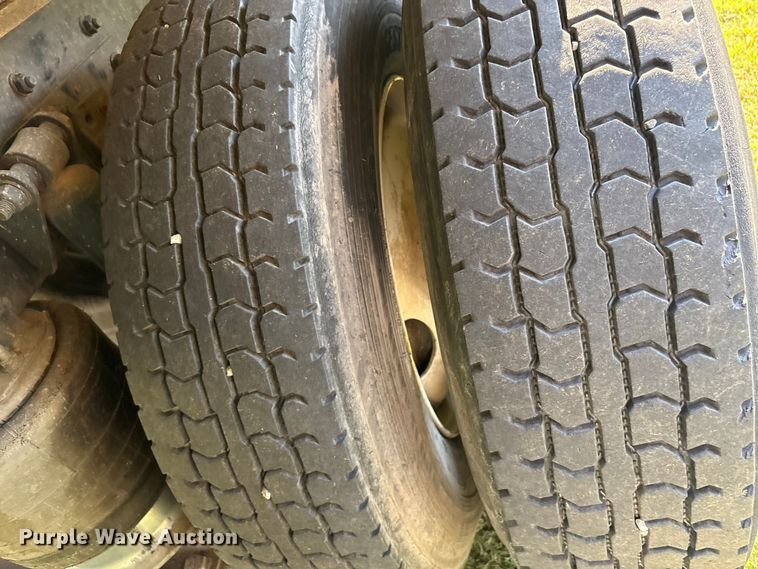 image for item EH7524 2007 Freightliner Business Class M2 refrigerated truck