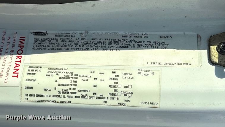 image for item EH7524 2007 Freightliner Business Class M2 refrigerated truck