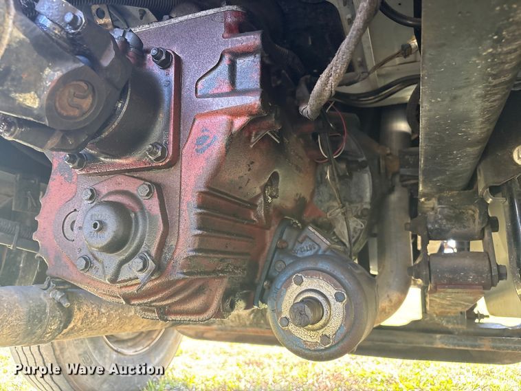 image for item EH7525 2002 International MA025 truck cab and chassis