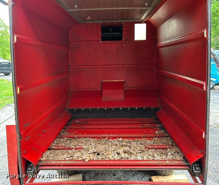 image for item EK8038 Agrimetal Collector 4420 leaf vacuum