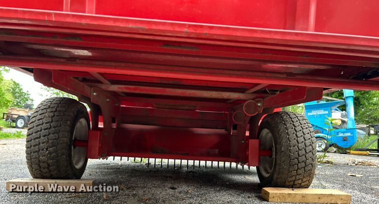 image for item EK8038 Agrimetal Collector 4420 leaf vacuum