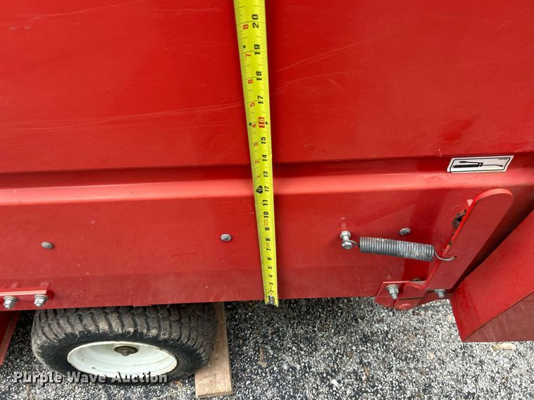 image for item EK8038 Agrimetal Collector 4420 leaf vacuum