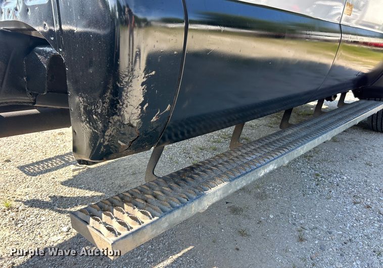 image for item EK8413 2009 Ford F550 Crew Cab truck cab and chassis