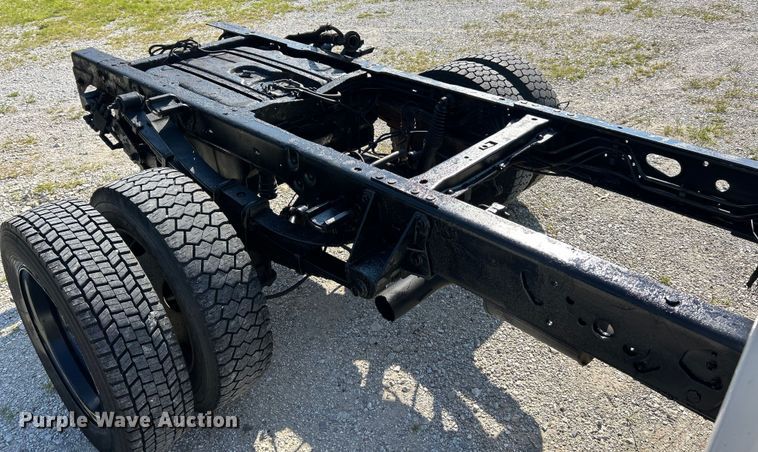 image for item EK8413 2009 Ford F550 Crew Cab truck cab and chassis