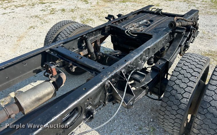 image for item EK8413 2009 Ford F550 Crew Cab truck cab and chassis