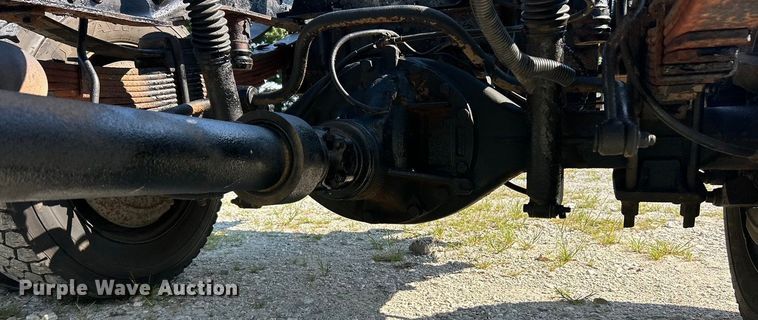 image for item EK8413 2009 Ford F550 Crew Cab truck cab and chassis