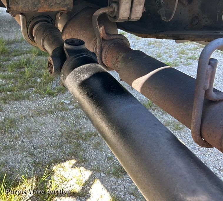 image for item EK8413 2009 Ford F550 Crew Cab truck cab and chassis