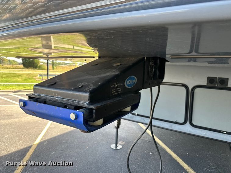 image for item EL5493 2017 Keystone Fuzion Chrome toy hauler camper