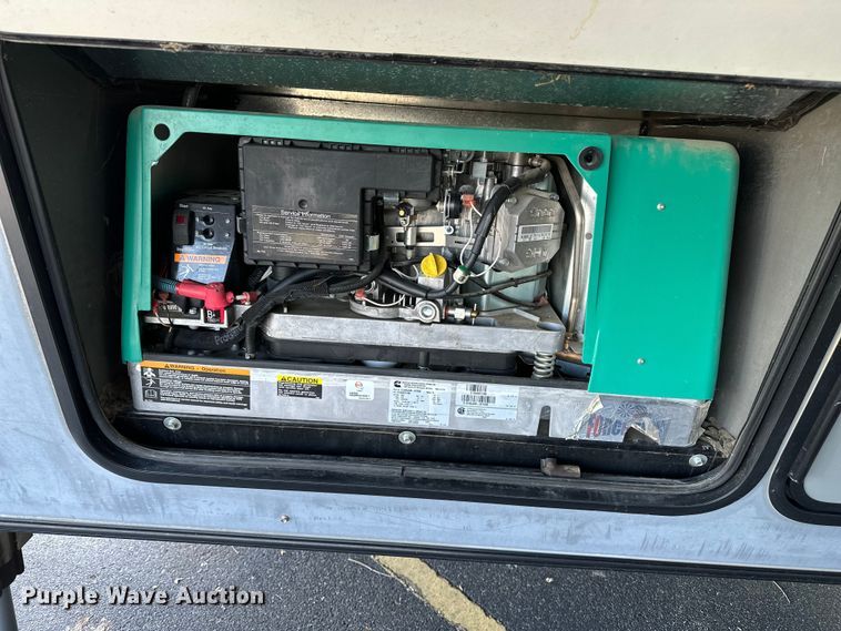 image for item EL5493 2017 Keystone Fuzion Chrome toy hauler camper