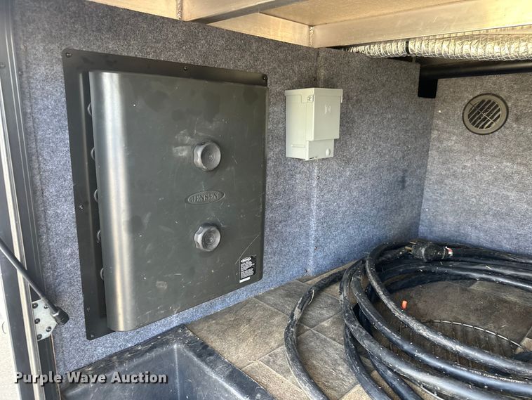 image for item EL5493 2017 Keystone Fuzion Chrome toy hauler camper