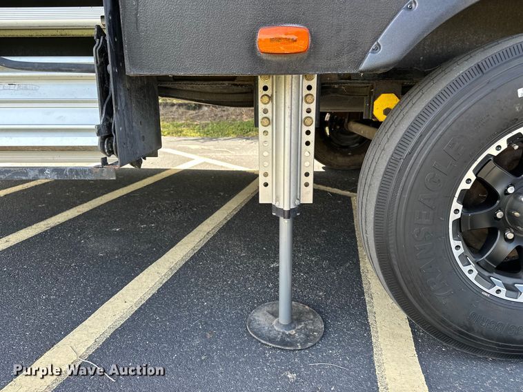 image for item EL5493 2017 Keystone Fuzion Chrome toy hauler camper