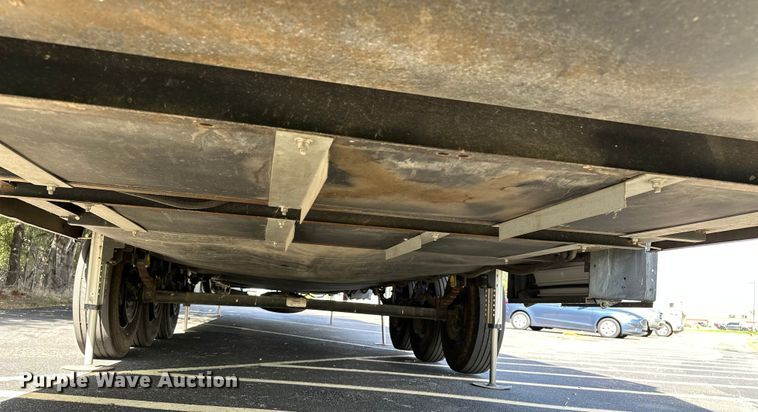 image for item EL5493 2017 Keystone Fuzion Chrome toy hauler camper