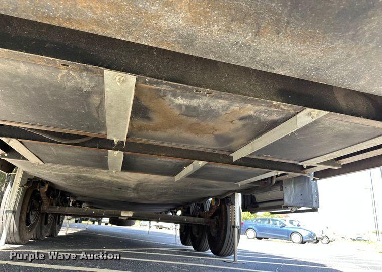 image for item EL5493 2017 Keystone Fuzion Chrome toy hauler camper