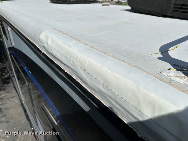 image for item EL5493 2017 Keystone Fuzion Chrome toy hauler camper