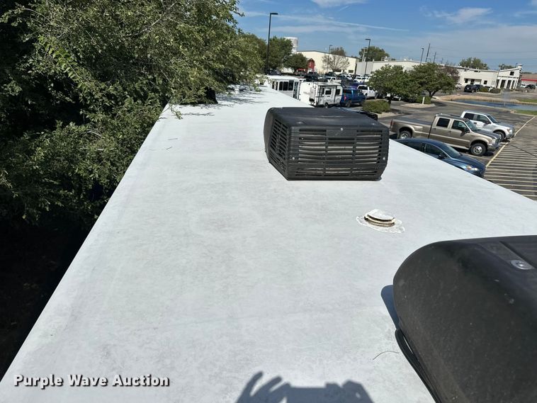 image for item EL5493 2017 Keystone Fuzion Chrome toy hauler camper