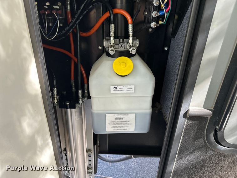 image for item EL5493 2017 Keystone Fuzion Chrome toy hauler camper