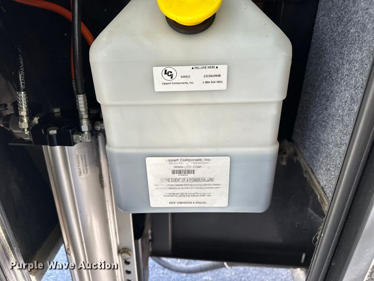 image for item EL5493 2017 Keystone Fuzion Chrome toy hauler camper