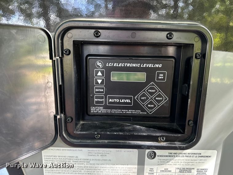 image for item EL5493 2017 Keystone Fuzion Chrome toy hauler camper