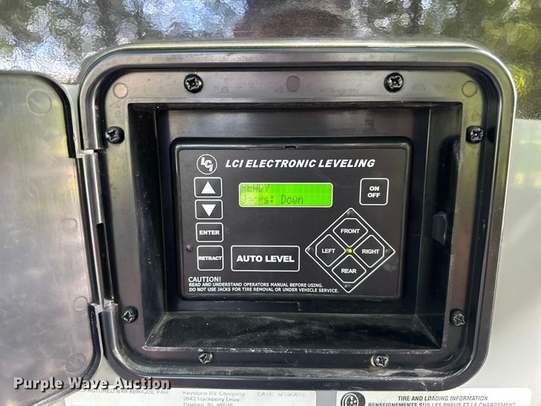 image for item EL5493 2017 Keystone Fuzion Chrome toy hauler camper