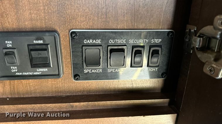 image for item EL5493 2017 Keystone Fuzion Chrome toy hauler camper