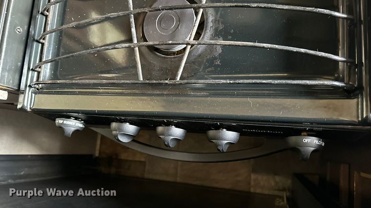 image for item EL5493 2017 Keystone Fuzion Chrome toy hauler camper