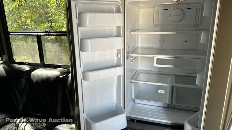 image for item EL5493 2017 Keystone Fuzion Chrome toy hauler camper