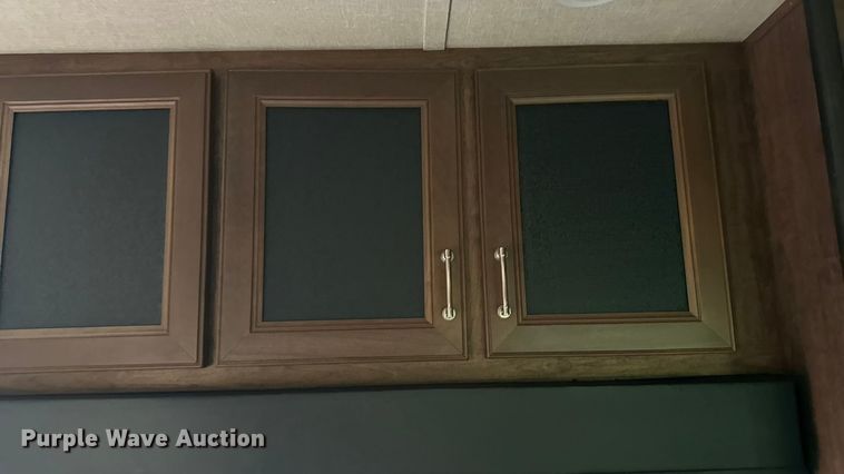 image for item EL5493 2017 Keystone Fuzion Chrome toy hauler camper