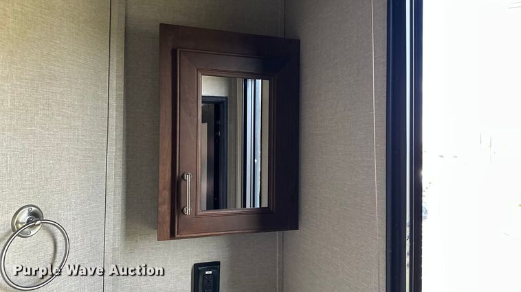 image for item EL5493 2017 Keystone Fuzion Chrome toy hauler camper