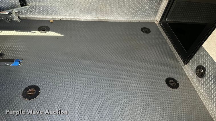 image for item EL5493 2017 Keystone Fuzion Chrome toy hauler camper