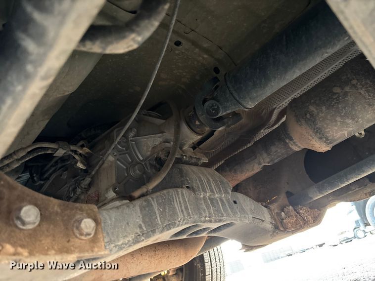 image for item EL6101 2017 Chevrolet Silverado 3500HD utility bed pickup truck